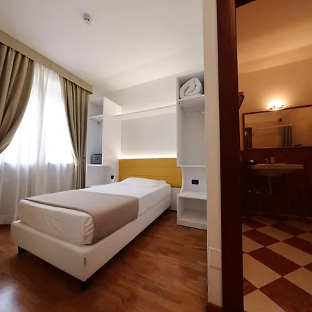 Palazzo - Nuova Gestione 3*