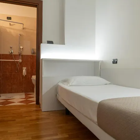 Palazzo - Nuova Gestione 3*